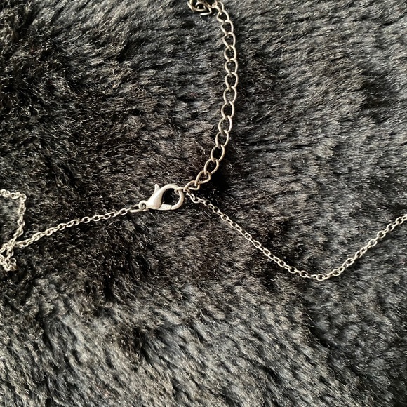 Disney Ariel and Prince Eric in boat necklace - Picture 5 of 5